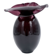 Iris Vase, Bordeaux