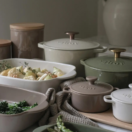 Gusseiserner Topf 2 L warmgrau