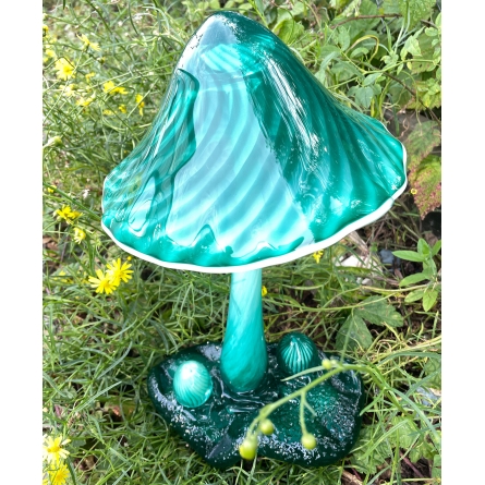 Wonderland Green, Unique
