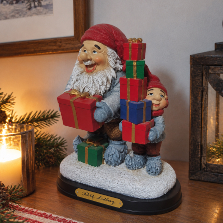 Tomte med barn och paket 15.5cm - Julfigur