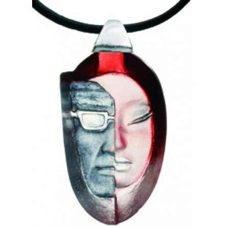 FeMale red necklace