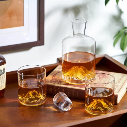 Mountain Decanter & 2-pack Whisky Glasses
