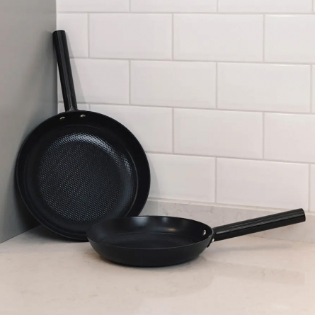 Aska DUO gjutj&auml;rnspanna 2 delar 24+28 cm svart