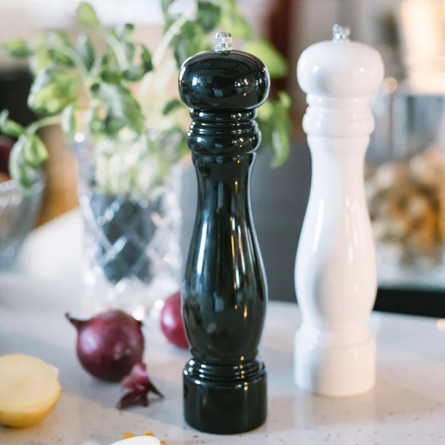 Karou Salt/Pepparkvarn Svart, Mellan