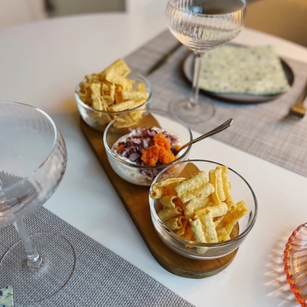 Uri Serving Tray & Bowls