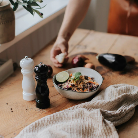 Karou Salt/Pepparkvarn Vit, Liten