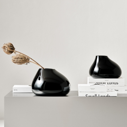Ebon Vas Svart, 24cm