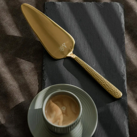 Frost t&aring;rtspade 24 cm m&auml;ssing