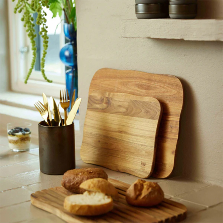 Raw Teak Sk&auml;rbr&auml;da, 40 x 30cm