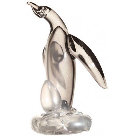 Penguins and egg